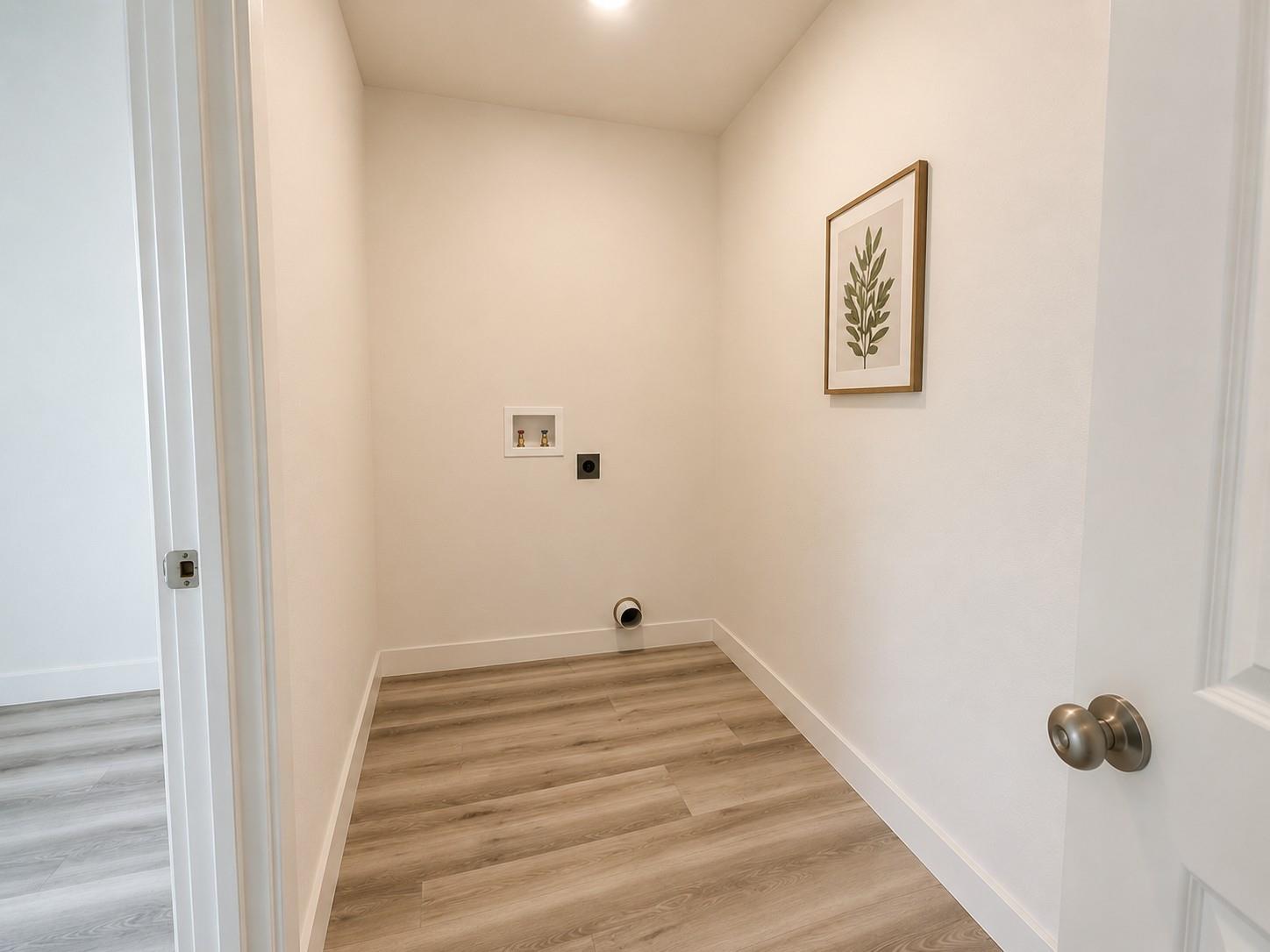 Alabama Apartments 2-bedroom unit 01