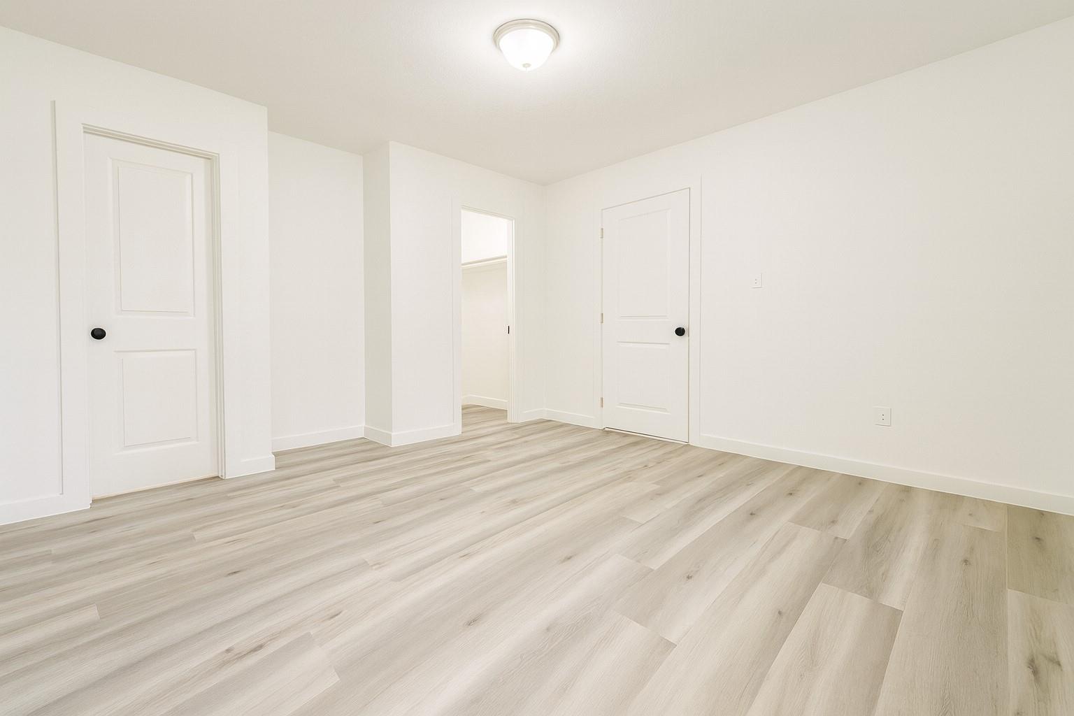 Lakeside Point 1-bedroom apartment 07